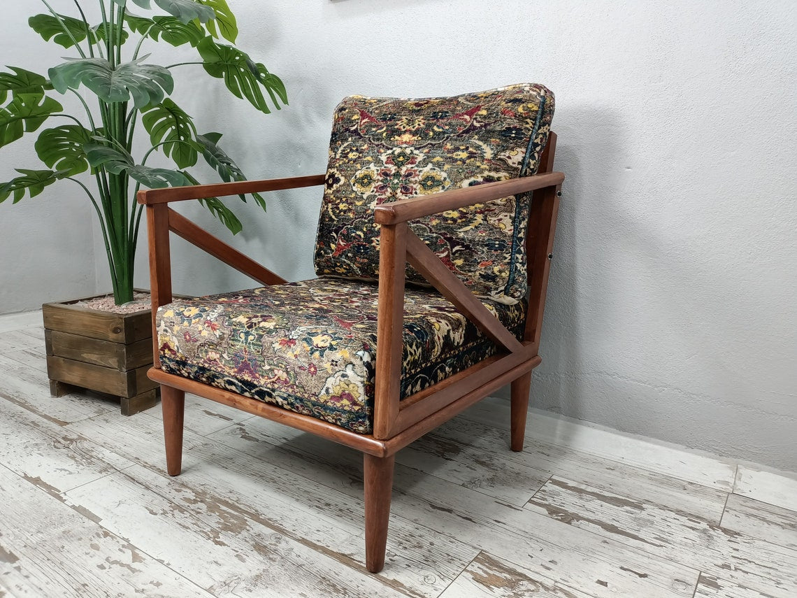 dining chair, accent chair, desk chair, father chair, bohemian couch, handmade couch, lounge chair, saloon sofa, living room chair
