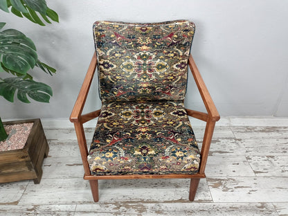 dining chair, accent chair, desk chair, father chair, bohemian couch, handmade couch, lounge chair, saloon sofa, living room chair