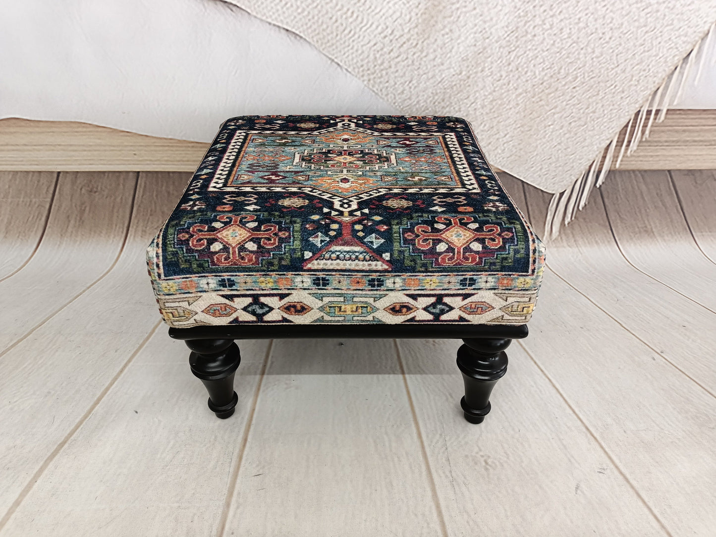 Vanity chair, Footstool bench, Bean bag chair, Upholstered bench, Bench with cushion, Foot rest, Dorm chair, Sitting bench