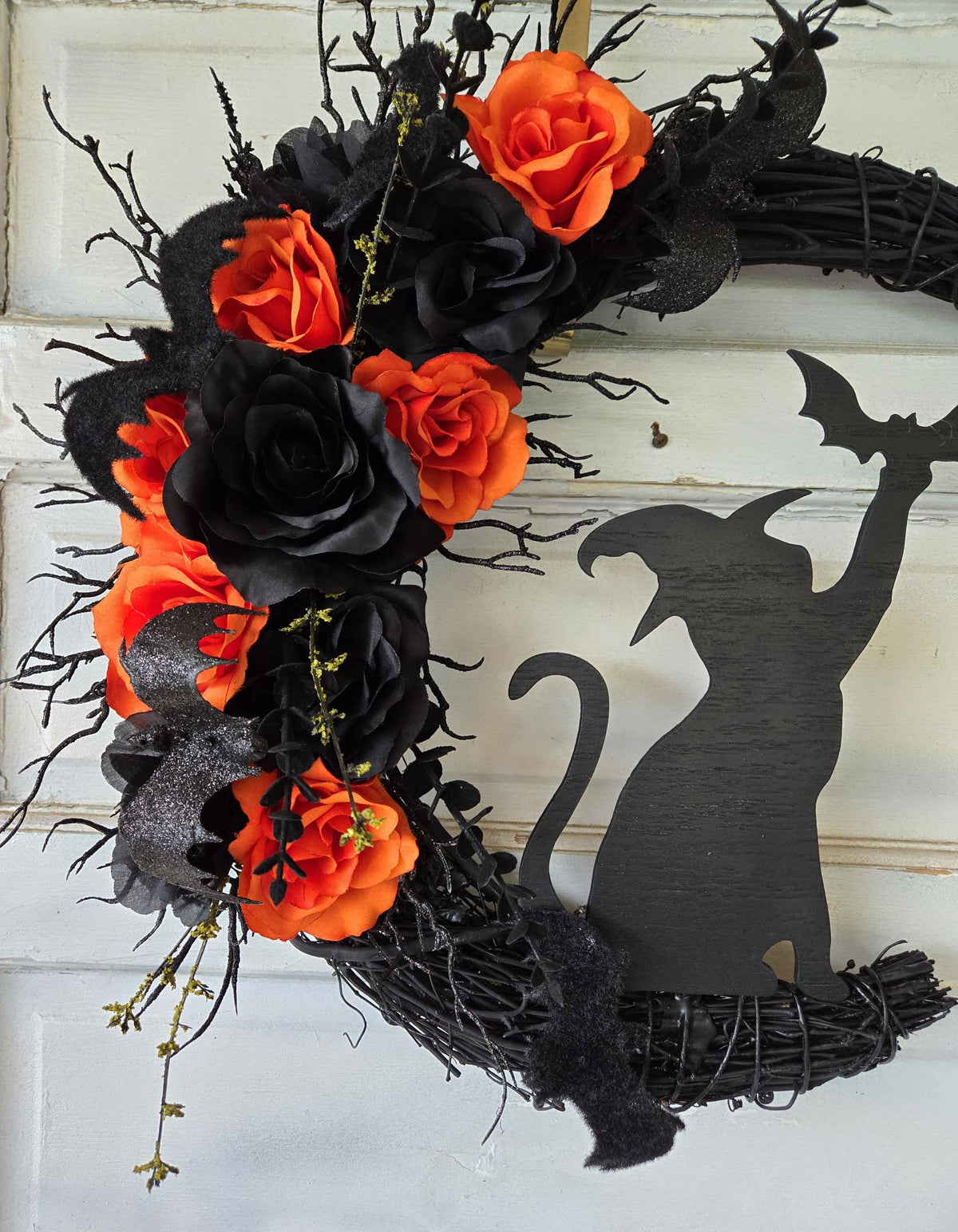 Halloween Witchy Cat Moon Wreath w/ Orange Roses & Bats • Gothic Celestial Door Hanger • Spooky Fall Trick-or-Treat Decor • Cat Lovers Gift
