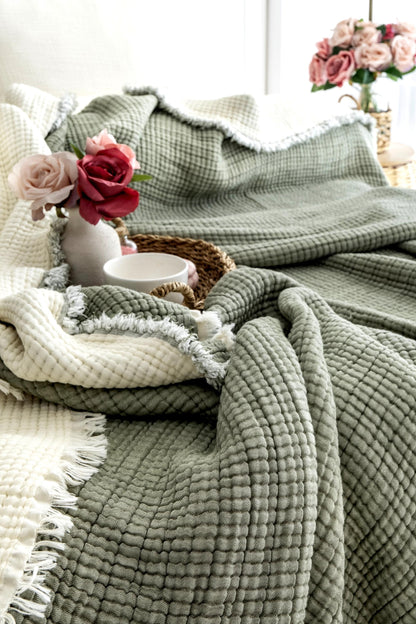 Organic Turkish Cotton Muslin Comforter: King Size Boho Quilt