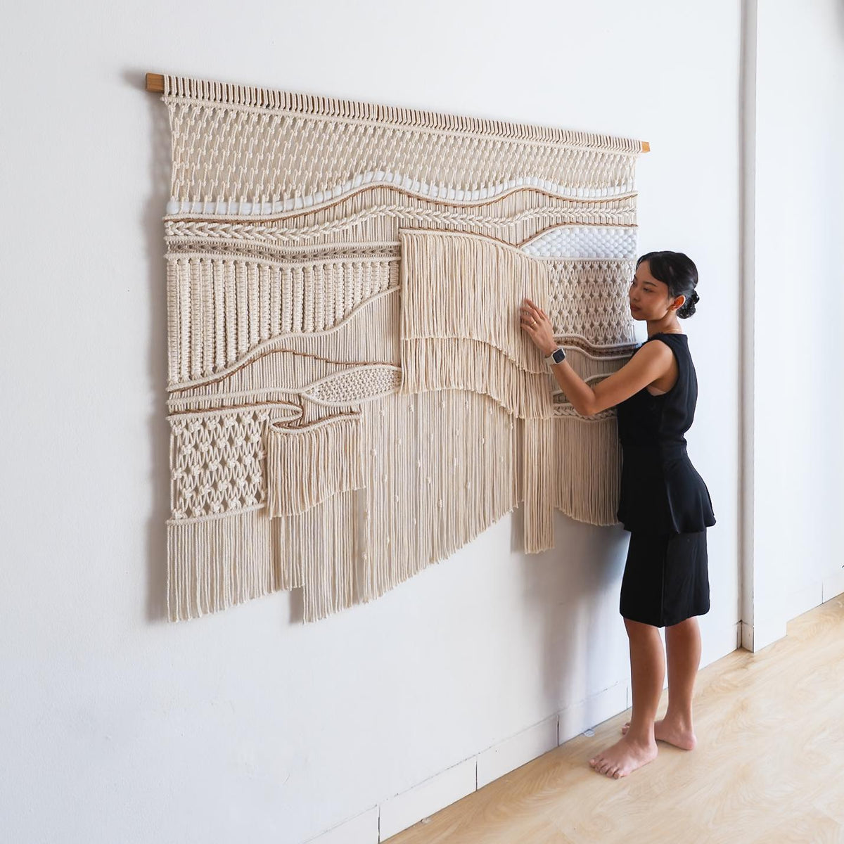 Extra Large Neutral Macrame Wall Art – Handmade Woven Tapestry with Teak Wood Bar, Textured Bohemian Wall Decor for Bedroom or Living Room