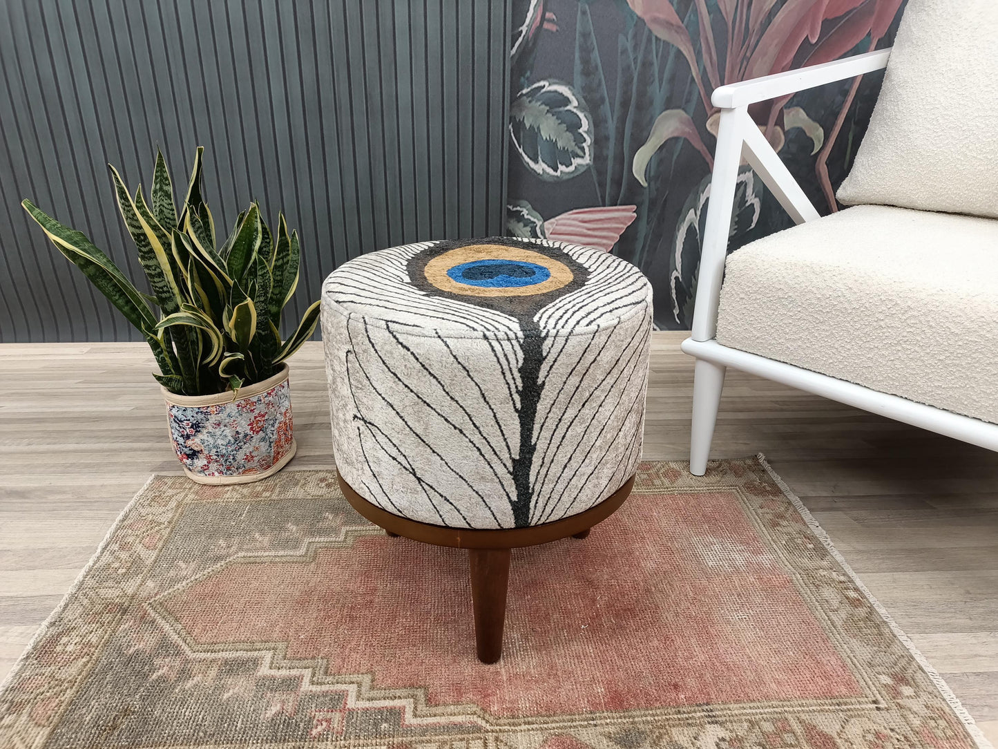 Ottoman chair, Accent chair, Bohemian chair, Footstool pouf, Entry chair, Peacock chair, Lobby stool, Retro chair, Upholstered bench