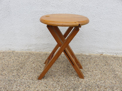 Folding wooden stool in the style of Roger Tallon or Adrian Reed, 1970s-1980s vintage wood folding stool