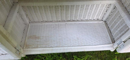 White Wicker Bathroom Wall Cabinet Vanity Shelf 2-Door Rattan Hanging