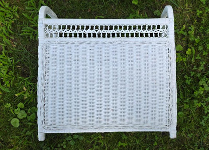 White Wicker Bathroom Wall Cabinet Vanity Shelf 2-Door Rattan Hanging